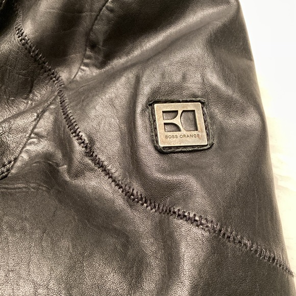 Hugo Boss Orange Thermore lined black leather jacket. Super warm. Soft leather. - Picture 6 of 7